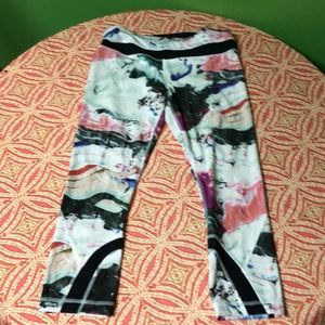 Lululemon Marblized White Capris